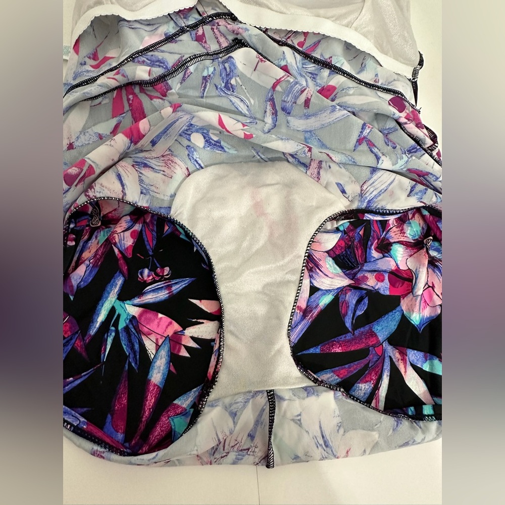 Le Cove Tropical Floral One Piece Swimsuit Size 16 Padded Vintage
Resortwear - Picture 9 of 12
